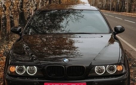 BMW 5 серия, 2003 год, 1 090 000 рублей, 9 фотография