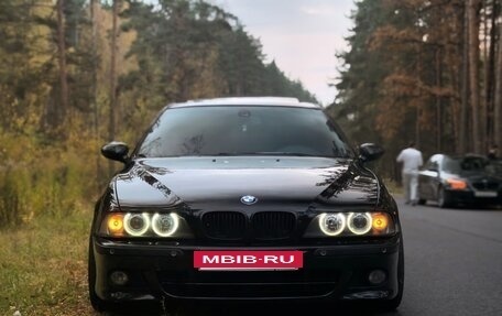 BMW 5 серия, 2003 год, 1 090 000 рублей, 13 фотография