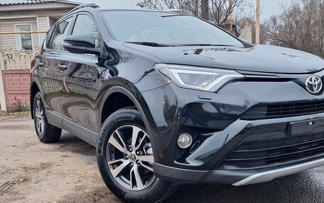 Toyota RAV4, 2015 год, 2 419 000 рублей, 3 фотография