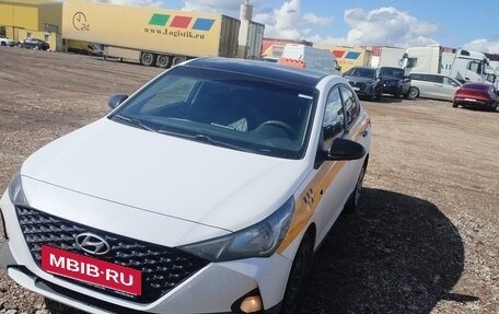 Hyundai Solaris II рестайлинг, 2020 год, 942 000 рублей, 3 фотография