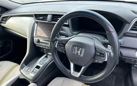 Honda Insight III, 2021 год, 1 700 000 рублей, 5 фотография