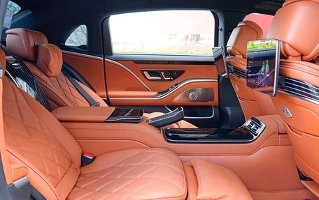 Mercedes-Benz Maybach S-Класс, 2023 год, 25 000 000 рублей, 17 фотография