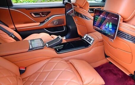 Mercedes-Benz Maybach S-Класс, 2023 год, 25 000 000 рублей, 20 фотография