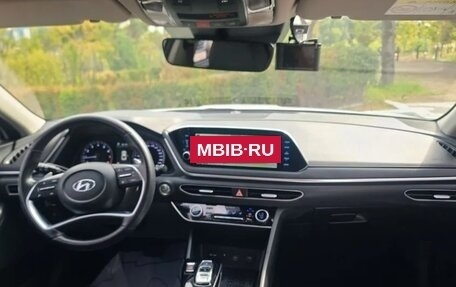 Hyundai Sonata VIII, 2021 год, 1 745 000 рублей, 6 фотография