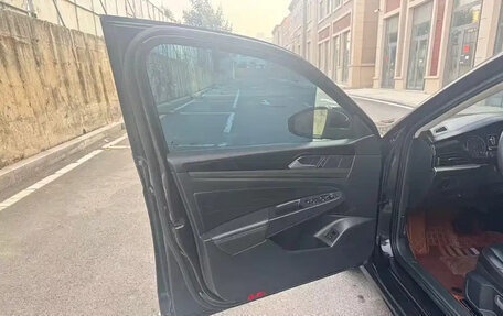 Volkswagen Passat B8 рестайлинг, 2021 год, 1 750 000 рублей, 14 фотография