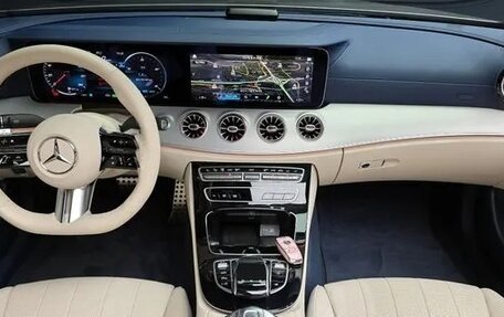 Mercedes-Benz E-Класс, 2023 год, 7 000 000 рублей, 6 фотография