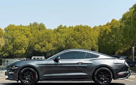 Ford Mustang VI рестайлинг, 2021 год, 2 447 007 рублей, 9 фотография