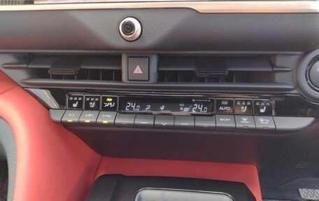 Toyota Crown, 2024 год, 5 700 000 рублей, 15 фотография