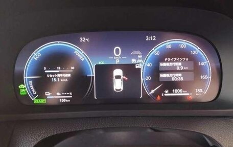 Toyota Crown, 2024 год, 5 700 000 рублей, 28 фотография