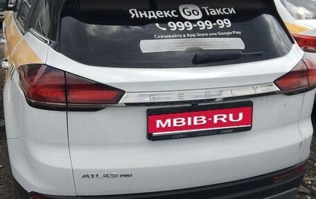 Geely Atlas, 2023 год, 1 435 000 рублей, 4 фотография