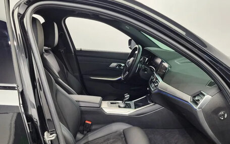 BMW 3 серия, 2022 год, 3 100 000 рублей, 16 фотография