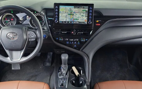 Toyota Camry, 2022 год, 1 945 000 рублей, 7 фотография
