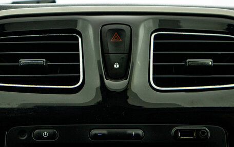 Renault Logan II, 2020 год, 1 099 000 рублей, 19 фотография