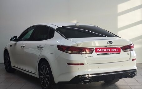 KIA Optima IV, 2019 год, 2 250 000 рублей, 7 фотография