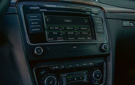 Skoda Superb III рестайлинг, 2013 год, 1 085 000 рублей, 14 фотография