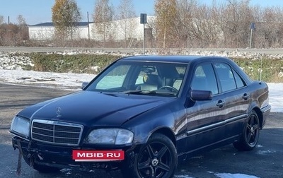 Mercedes-Benz C-Класс, 1995 год, 290 000 рублей, 1 фотография