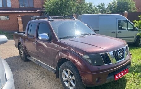 Nissan Navara (Frontier), 2006 год, 900 000 рублей, 1 фотография