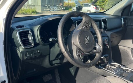 KIA Sportage IV рестайлинг, 2018 год, 1 977 000 рублей, 5 фотография