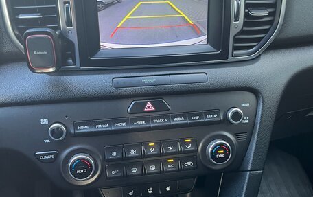 KIA Sportage IV рестайлинг, 2018 год, 1 977 000 рублей, 10 фотография