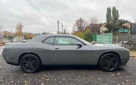 Dodge Challenger III рестайлинг 2, 2019 год, 3 750 000 рублей, 7 фотография