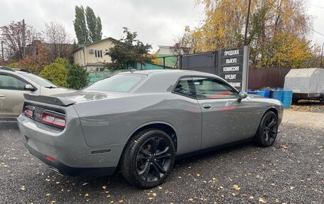 Dodge Challenger III рестайлинг 2, 2019 год, 3 750 000 рублей, 8 фотография