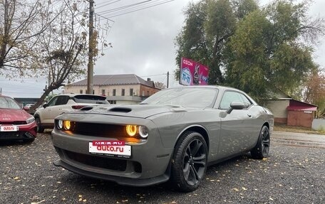 Dodge Challenger III рестайлинг 2, 2019 год, 3 750 000 рублей, 13 фотография