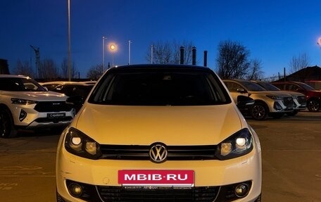 Volkswagen Golf VI, 2010 год, 800 000 рублей, 2 фотография