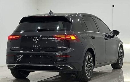 Volkswagen Golf VIII, 2021 год, 1 800 000 рублей, 6 фотография