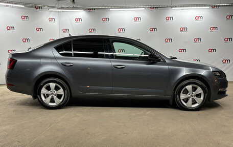 Skoda Octavia, 2018 год, 1 999 000 рублей, 8 фотография