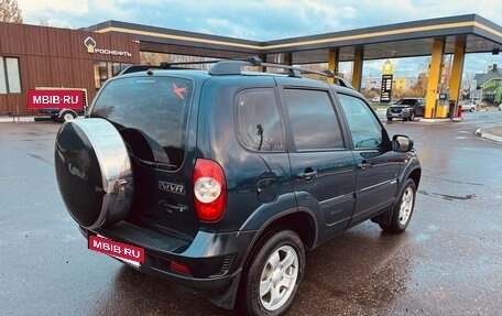 Chevrolet Niva I рестайлинг, 2010 год, 650 000 рублей, 3 фотография