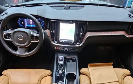 Volvo V60 Cross Country II, 2025 год, 5 149 000 рублей, 6 фотография