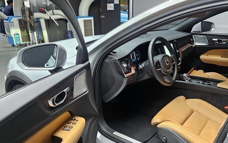 Volvo V60 Cross Country II, 2025 год, 5 149 000 рублей, 5 фотография