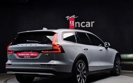 Volvo V60 Cross Country II, 2025 год, 5 149 000 рублей, 3 фотография