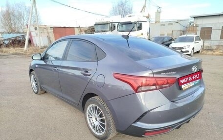 Hyundai Solaris II рестайлинг, 2021 год, 1 700 000 рублей, 4 фотография