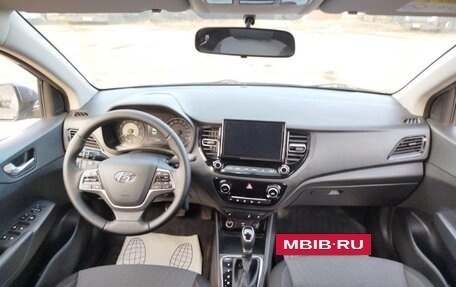 Hyundai Solaris II рестайлинг, 2021 год, 1 700 000 рублей, 5 фотография