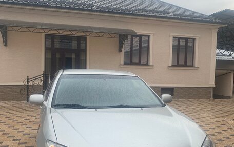 Toyota Camry V40, 2005 год, 650 000 рублей, 2 фотография