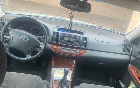 Toyota Camry V40, 2005 год, 650 000 рублей, 3 фотография