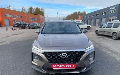 Hyundai Santa Fe IV, 2018 год, 2 369 000 рублей, 2 фотография
