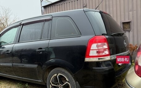 Opel Zafira B, 2010 год, 550 000 рублей, 3 фотография