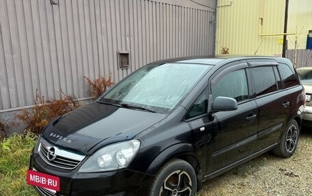 Opel Zafira B, 2010 год, 550 000 рублей, 2 фотография