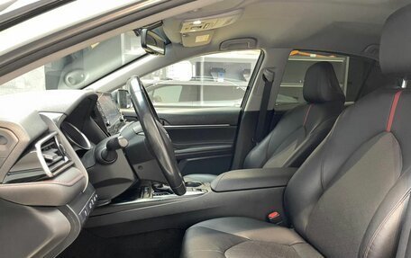 Toyota Camry, 2021 год, 3 000 000 рублей, 10 фотография