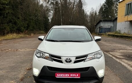 Toyota RAV4, 2014 год, 1 935 000 рублей, 1 фотография