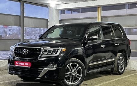 Toyota Land Cruiser 200, 2015 год, 4 900 000 рублей, 1 фотография