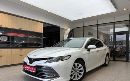 Toyota Camry, 2018 год, 2 950 000 рублей, 1 фотография