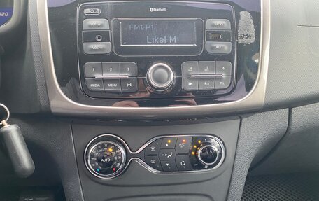 Renault Sandero II рестайлинг, 2018 год, 900 000 рублей, 12 фотография