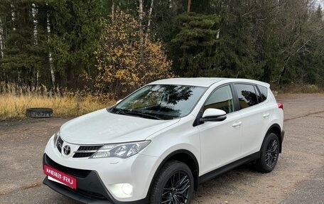 Toyota RAV4, 2014 год, 1 935 000 рублей, 2 фотография