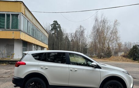 Toyota RAV4, 2014 год, 1 935 000 рублей, 5 фотография