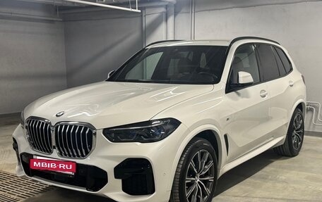 BMW X5, 2021 год, 8 800 000 рублей, 2 фотография