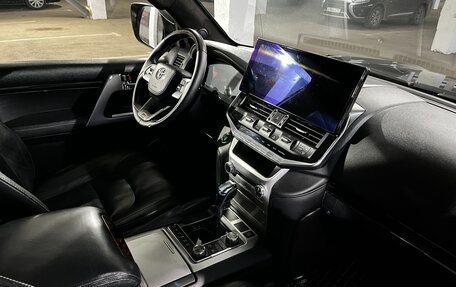 Toyota Land Cruiser 200, 2015 год, 4 900 000 рублей, 14 фотография