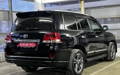 Toyota Land Cruiser 200, 2015 год, 4 900 000 рублей, 6 фотография